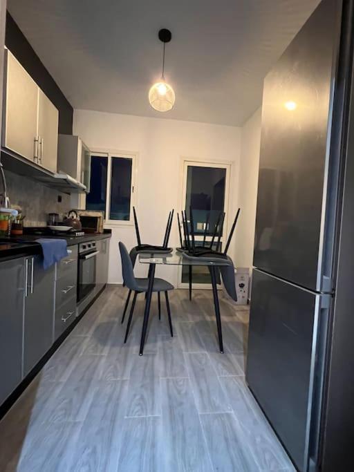 Appartement De Luxe A Bahia Golf Beach Spacieux De 126 M Бузника Екстериор снимка